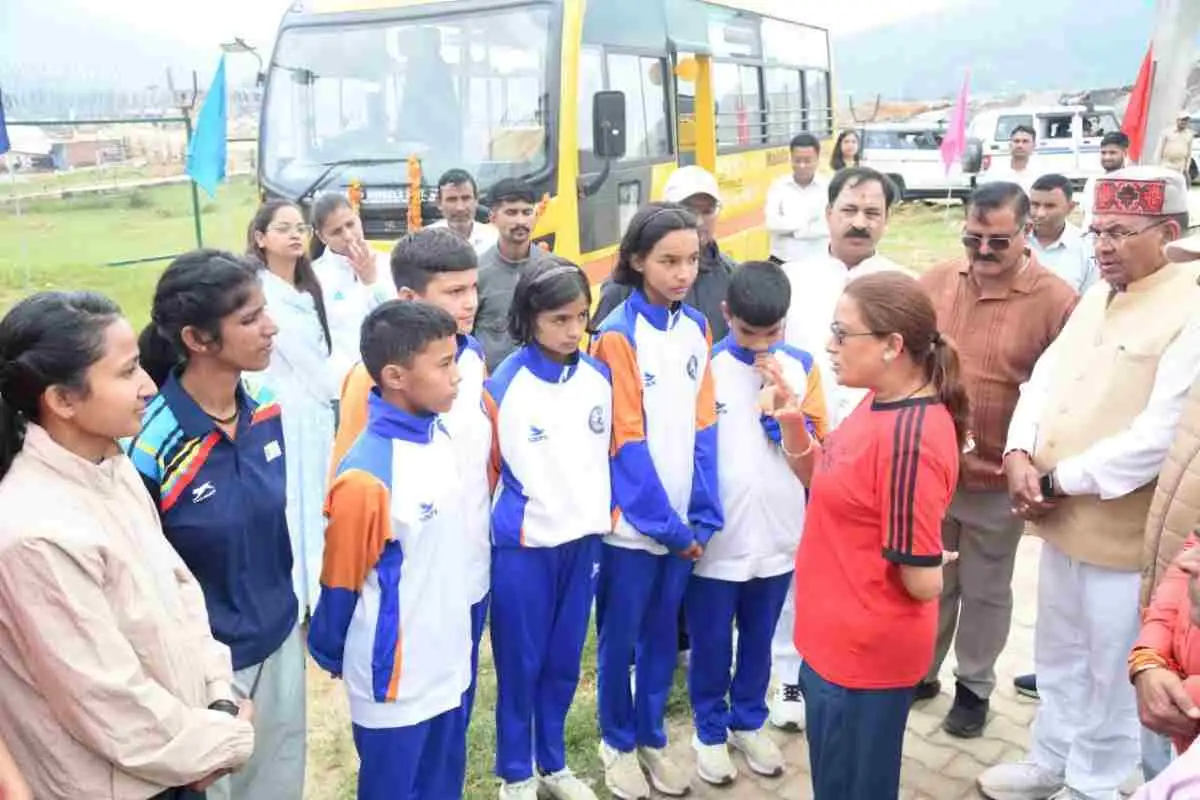 लोहाघाट:खेल मंत्री रेखा आर्या ने किया  महिला स्पोर्ट्स कॉलेज और स्टेडियम का निरीक्षण, व्यवस्थाओं को दुरुस्त करने के दिए निर्देश