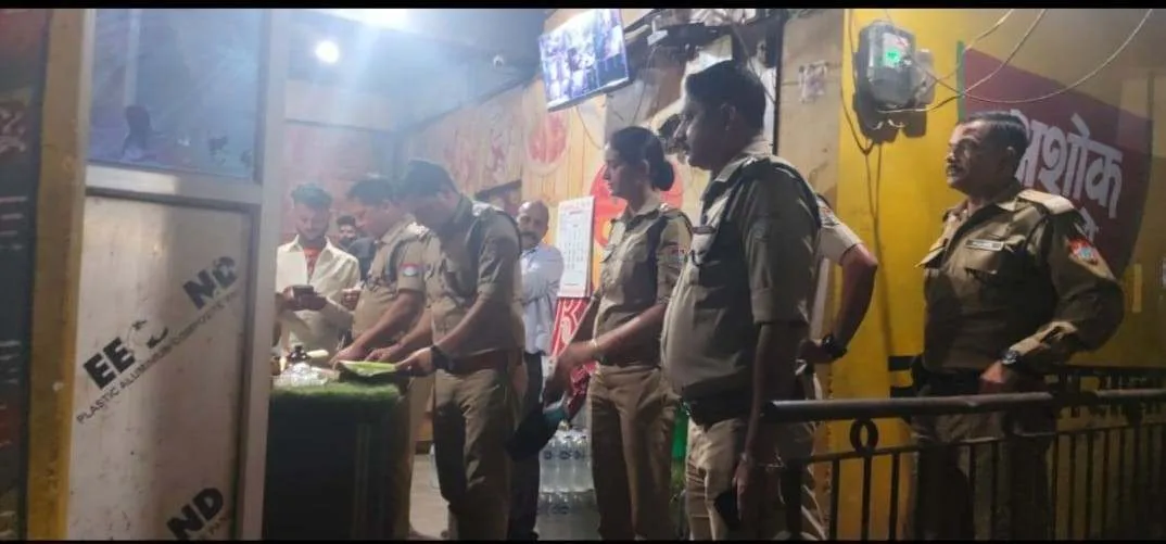 लोहाघाट:होटल-ढाबों पर लोहाघाट पुलिस की सख्ती 06 के चालान 2,500 रुपए वसूला संयोजन शुल्क