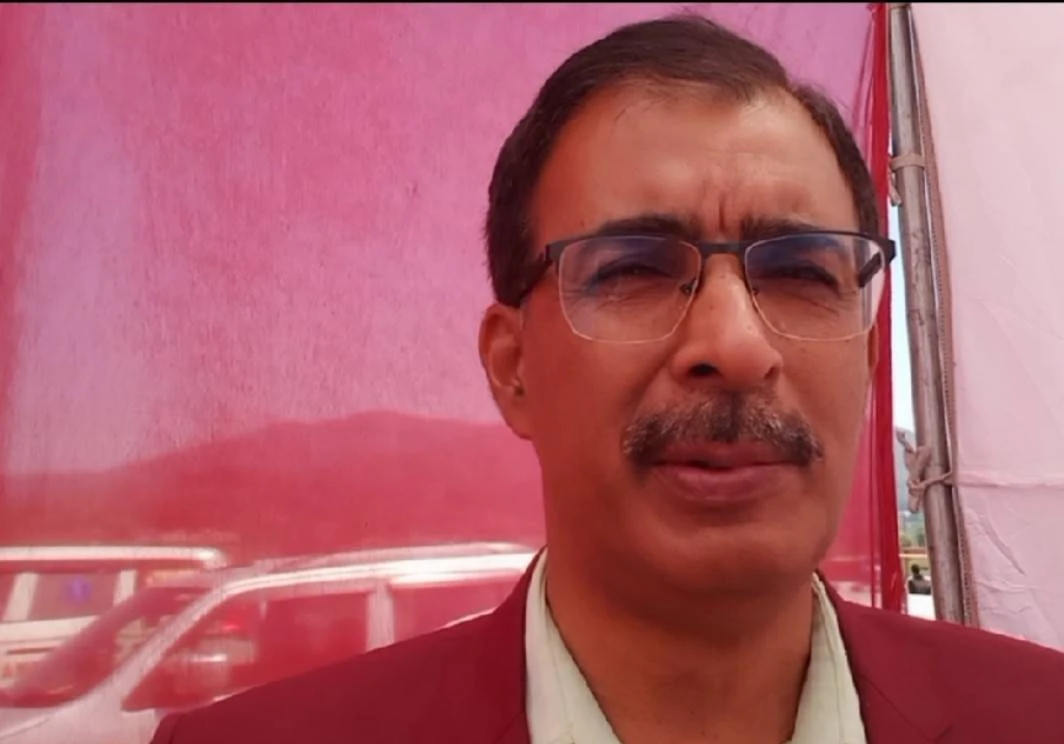 चंपावत:एनसीईआरटी की पुस्तकों के अलावा महंगी किताबें खरीदवाने वाले विद्यालयों पर शिक्षा विभाग का चलेगा डंडा 