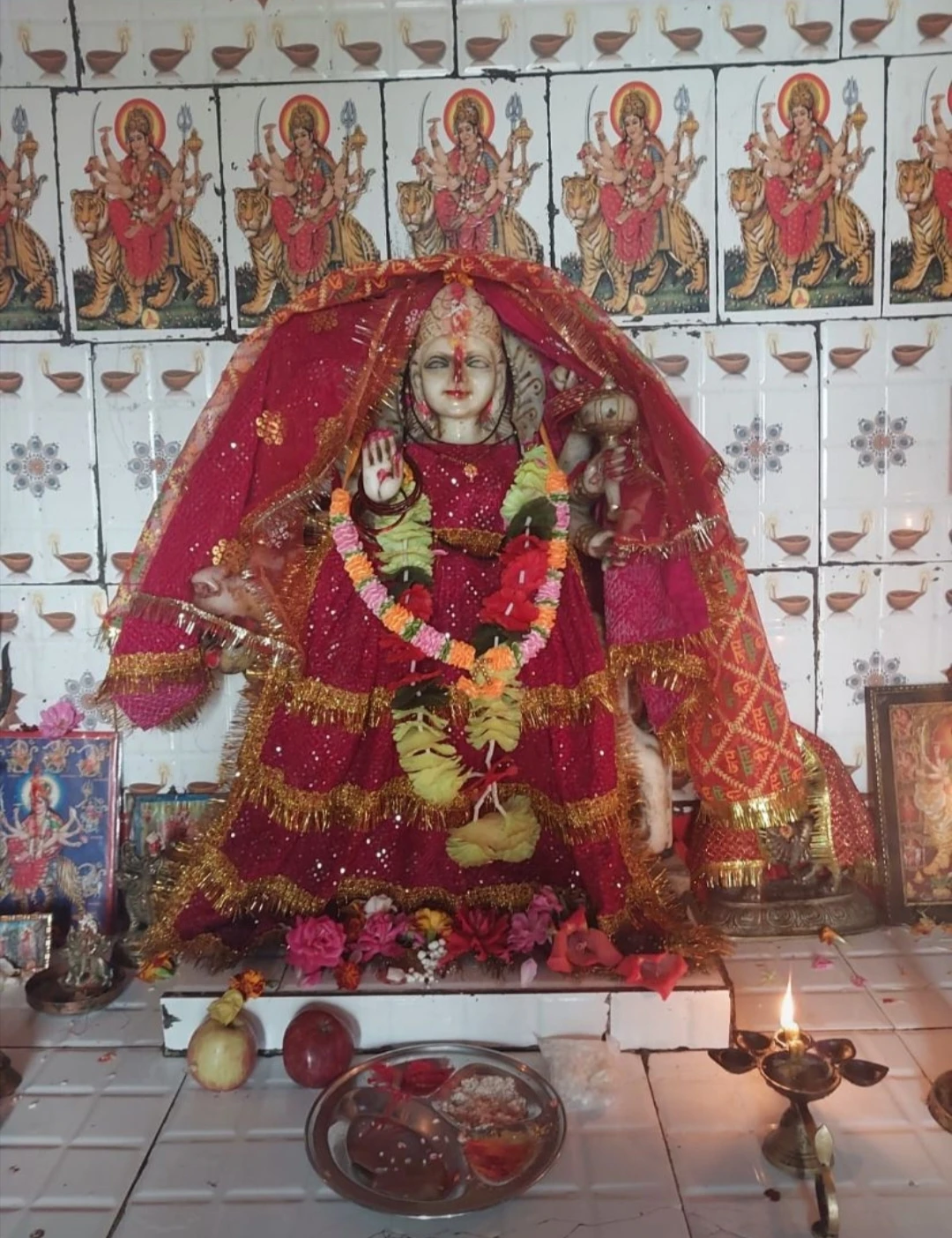 लोहाघाट:आस्था एवं लोकसंस्कृति का केंद्र है झूमाधुरी मंदिर-शशांक पाण्डेय